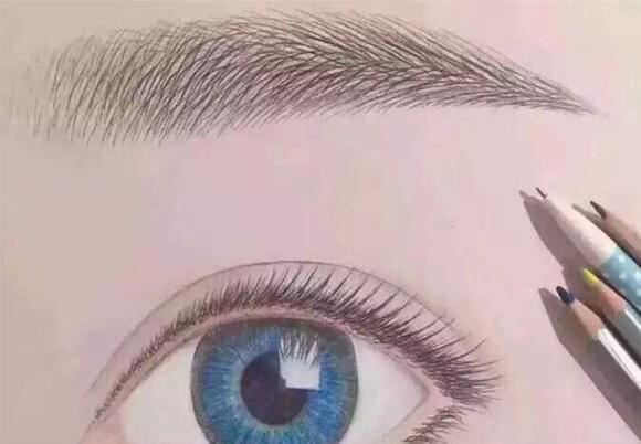 南寧紋繡學(xué)校：這樣做出來的眉毛不假才怪