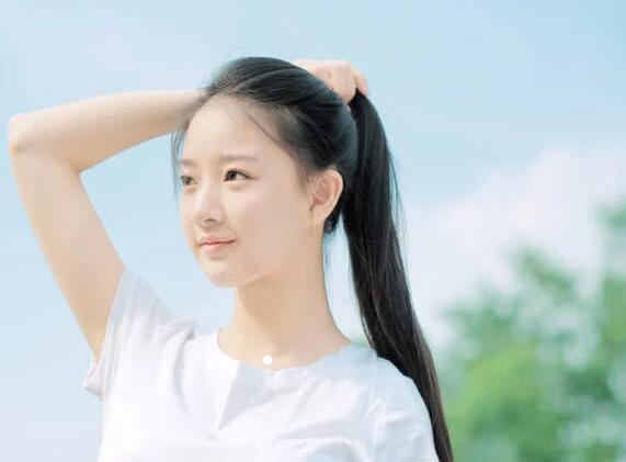 南寧化妝學校：“綠茶妝”化妝教程