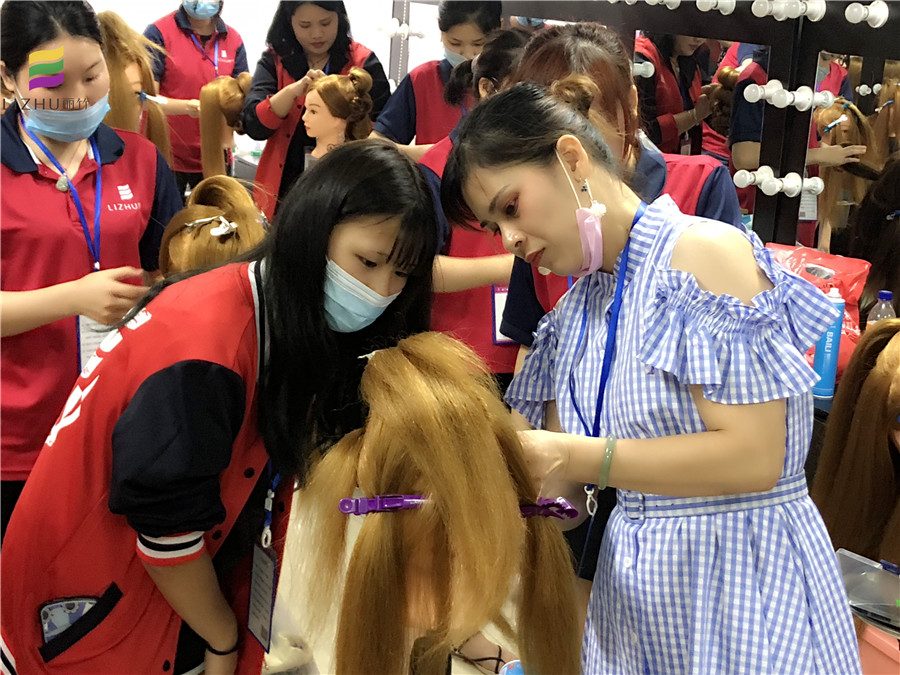 化妝課堂：欲戴王冠,必先承其重