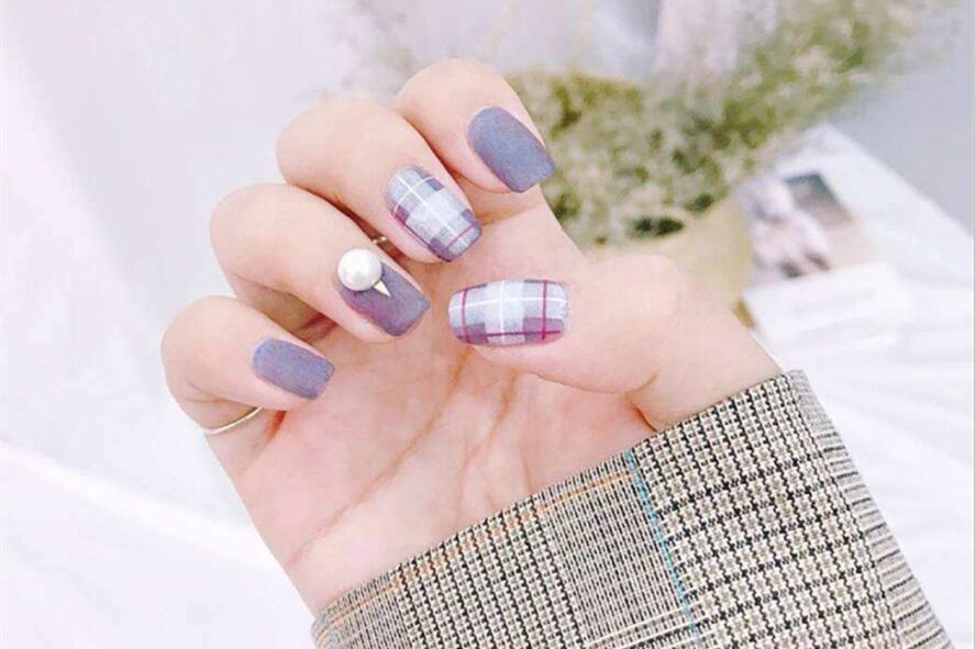 美甲技巧：甲油膠能強行剝掉嗎