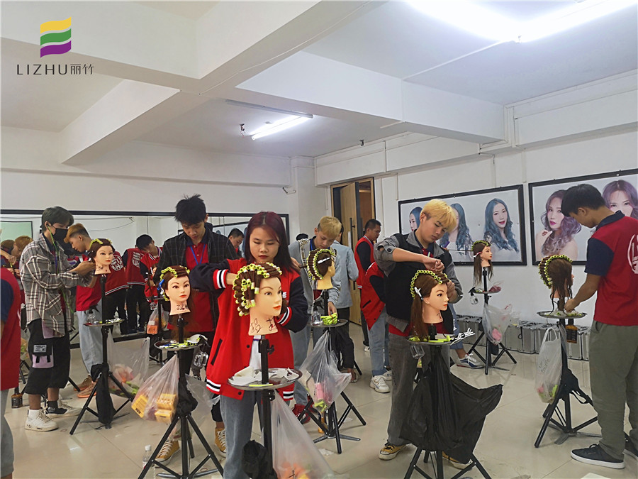 美發(fā)學(xué)校：早上好！美發(fā)追夢人