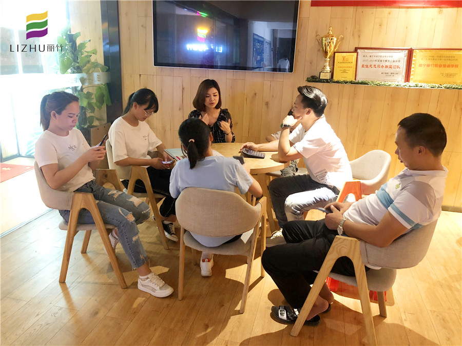 麗竹大門為你開，生源不斷滾滾來