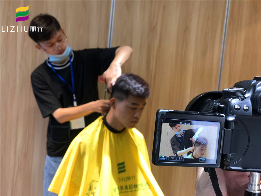 美發(fā)課堂：男發(fā)側分剪裁真人實操