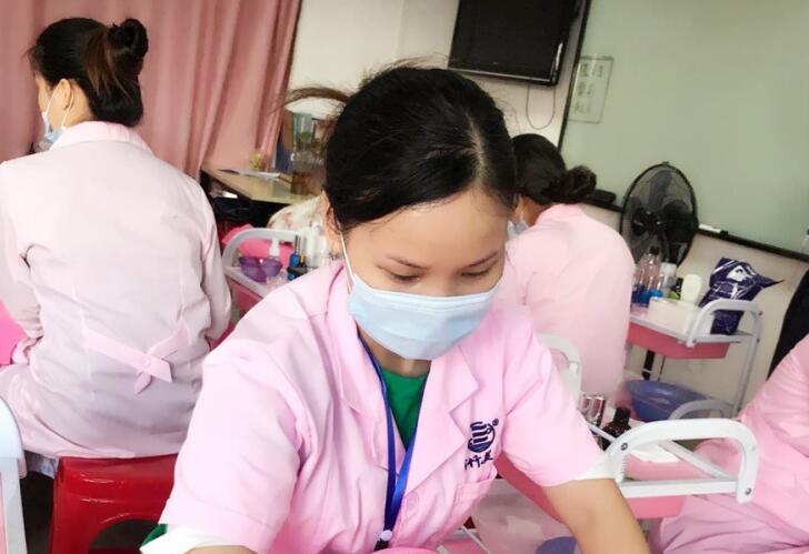 美容學(xué)員感言：每天都學(xué)新技能