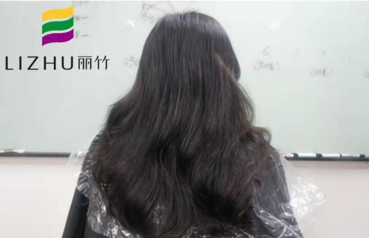 廣西美發(fā)培訓(xùn)：旁聽魔幻色彩課程