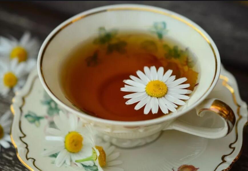 美容養(yǎng)生：適合秋冬季節(jié)喝的花茶