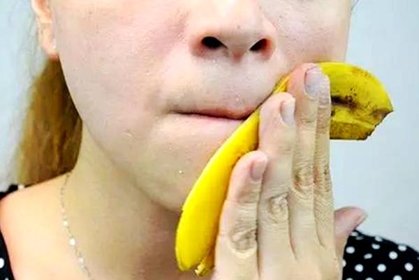 挖掘香蕉的美容護(hù)膚秘訣，看看南寧美容培訓(xùn)哪家好