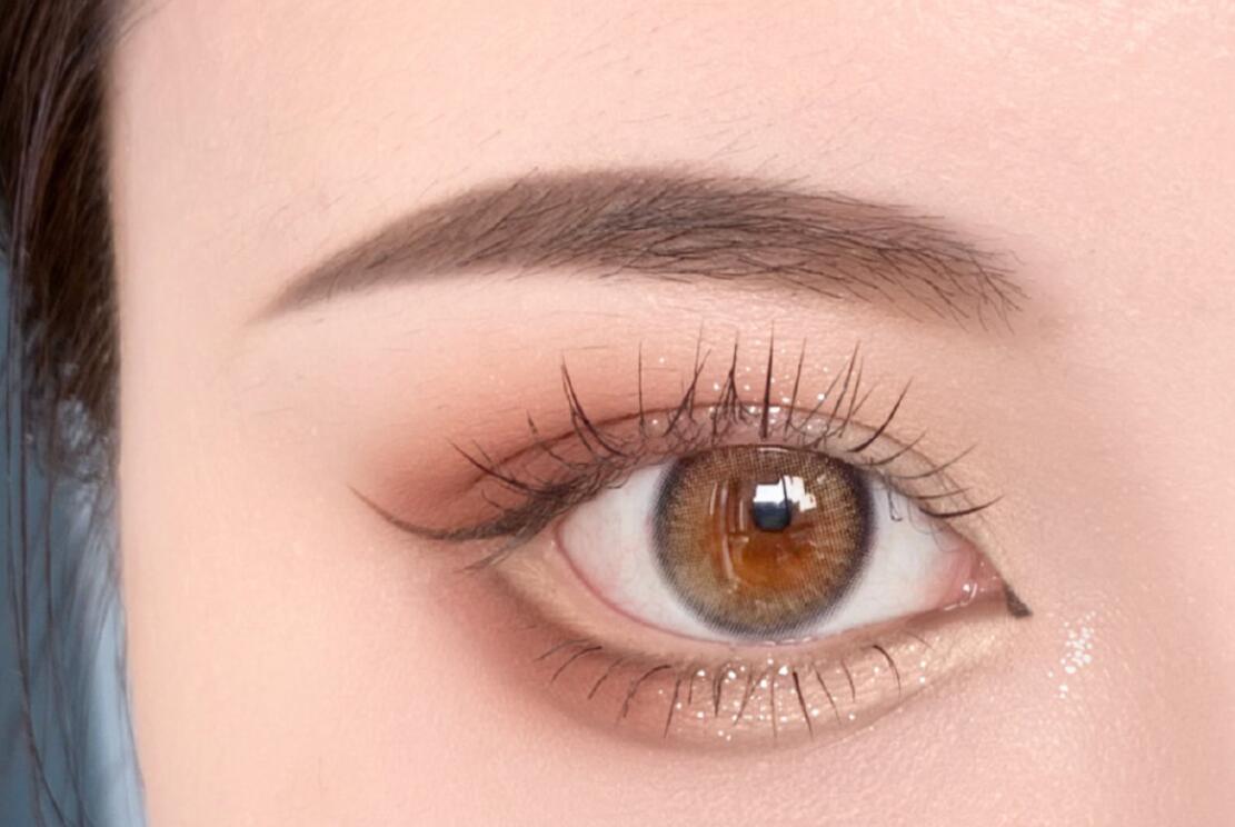 “玫瑰冰茶”眼妝教程，體現(xiàn)南寧化妝班哪家好