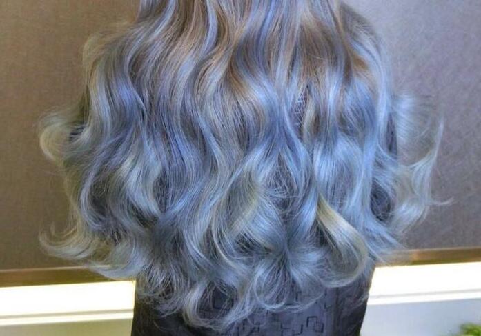 燙發(fā)后的護理技巧，南寧美發(fā)學(xué)校傾囊相授