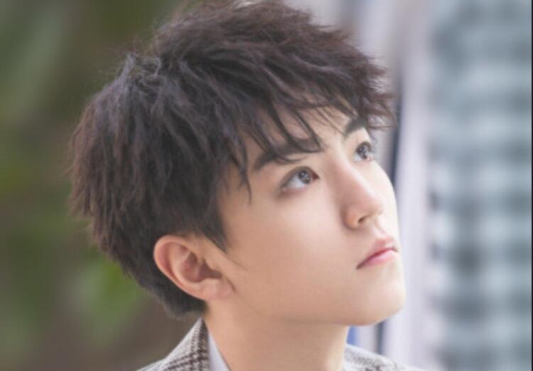 分享錫紙燙和煙花燙的區(qū)別，告訴你廣西美發(fā)學(xué)校哪家專業(yè)