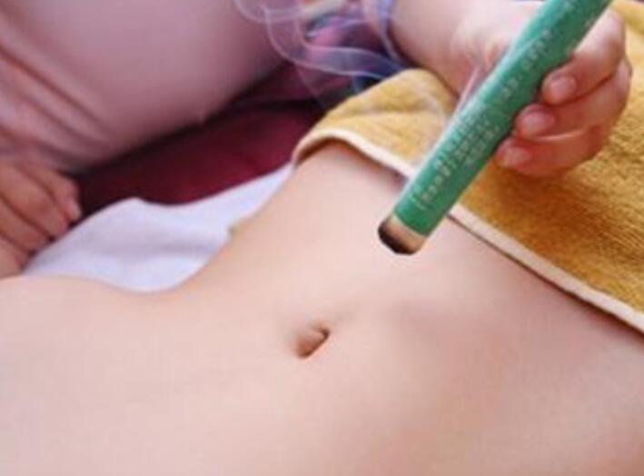 為什么要艾灸小腹？南寧有實力的美容學校告訴你