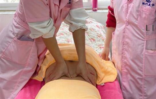 如何給腰部和腎部按摩？南寧美容師培訓(xùn)正規(guī)學(xué)校教你