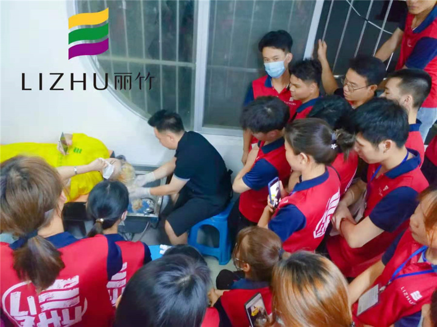 美發(fā)必學(xué)的染發(fā)技巧，廣西美發(fā)學(xué)校親囊相授