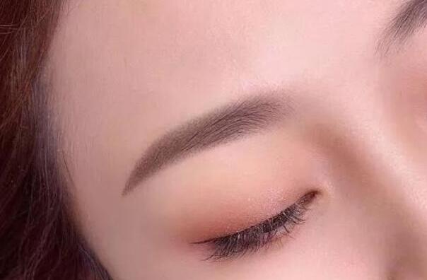 條眉為什么不上色？廣西正規(guī)紋繡培訓幫你解答