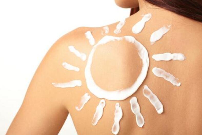 這樣涂才是真“防曬”？快來和廣西美容學(xué)校學(xué)習(xí)