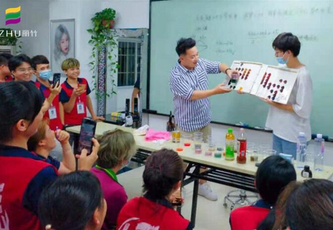 為什么美發(fā)要學(xué)色彩知識？南寧美發(fā)培訓(xùn)學(xué)校解釋給你聽