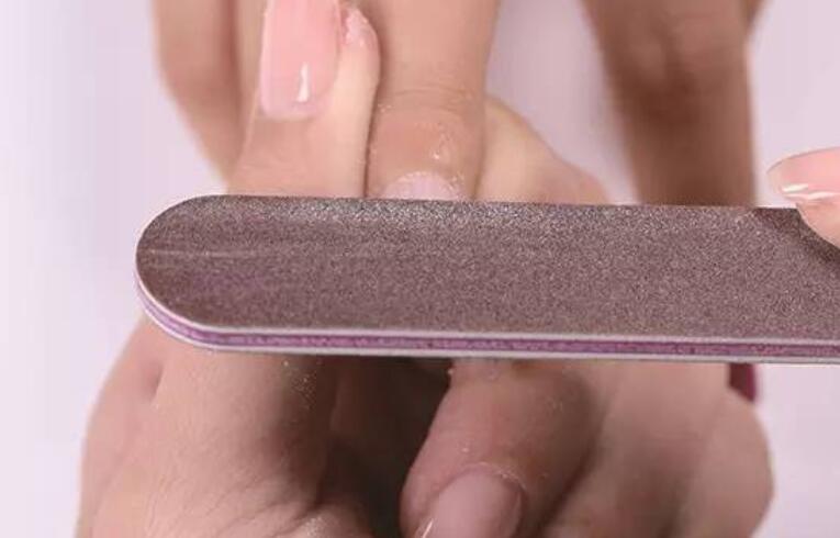 廣西有實力的美甲培訓：美甲打磨的標準