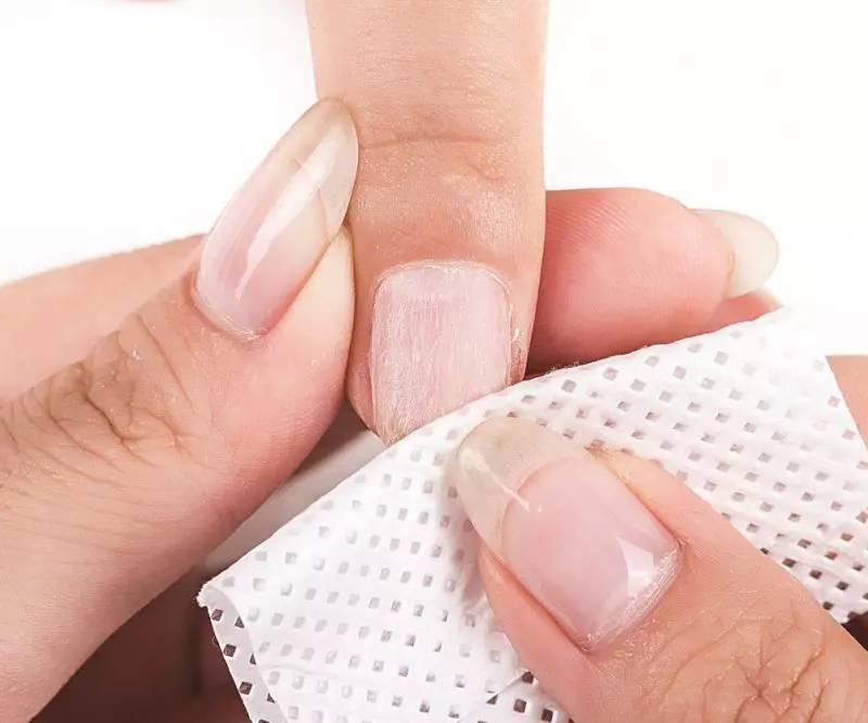 專業(yè)美甲護理技巧，詮釋廣西排名前十美甲學校的魅力