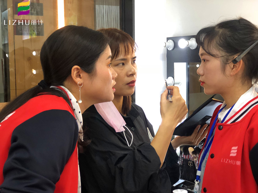 如何判別護(hù)膚彩妝品好不好？