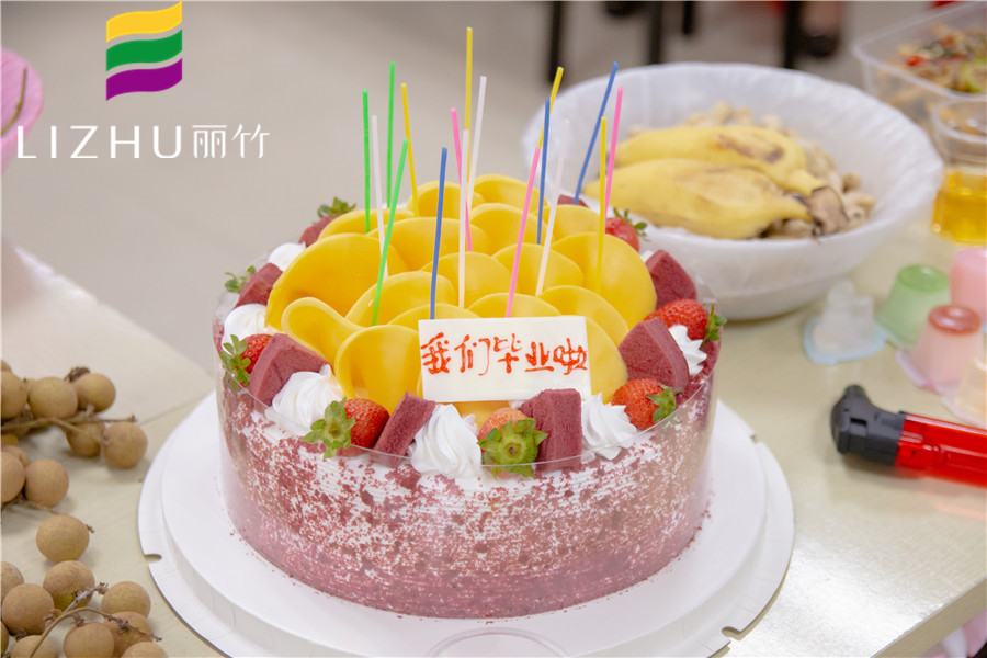 南寧美容培訓(xùn)學(xué)校舉行畢業(yè)座談會