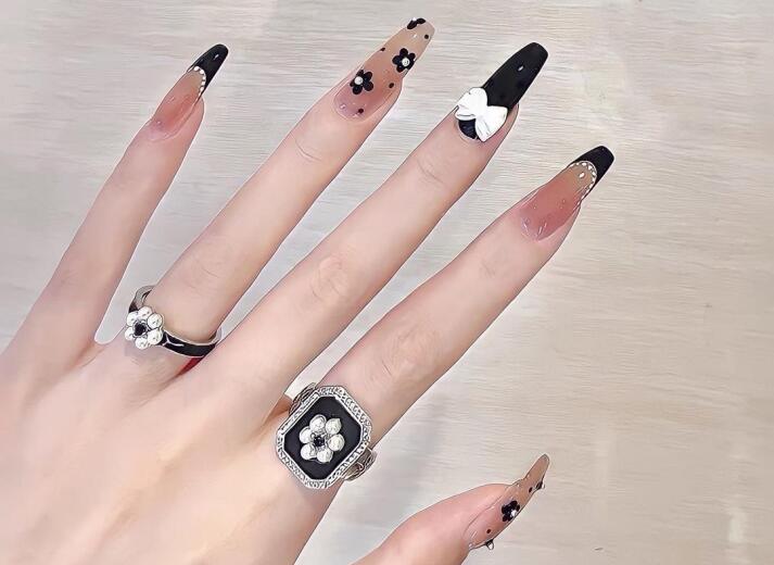 好看的延長(zhǎng)甲款式，和南寧網(wǎng)紅美甲培訓(xùn)學(xué)