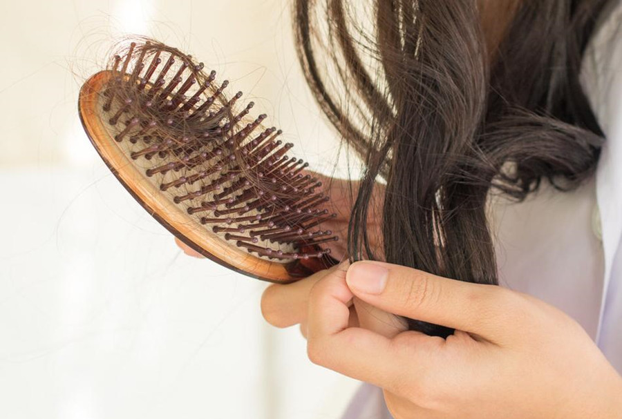 秋季防脫技巧，來廣西專業(yè)美發(fā)學(xué)校學(xué)習(xí)下