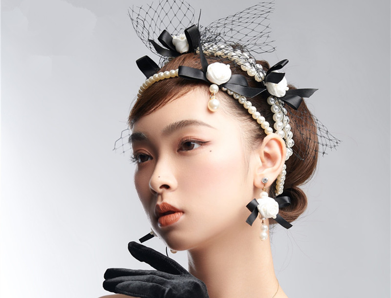 復(fù)古時(shí)尚新娘造型，實(shí)力證明南寧哪家化妝學(xué)校比較熱門