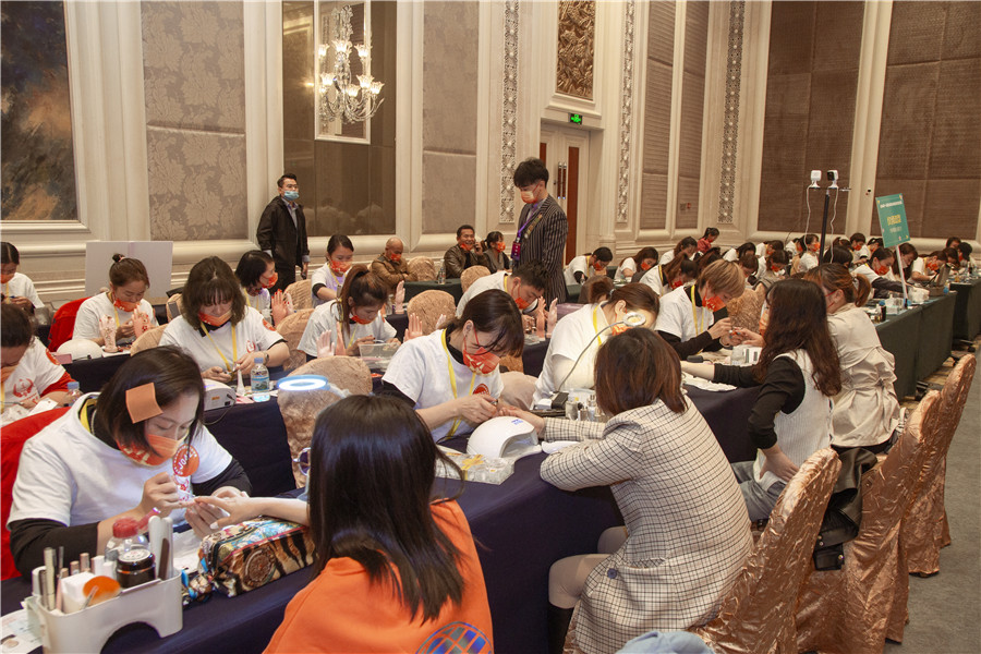 1635328094830997.jpg 美甲-1.jpg