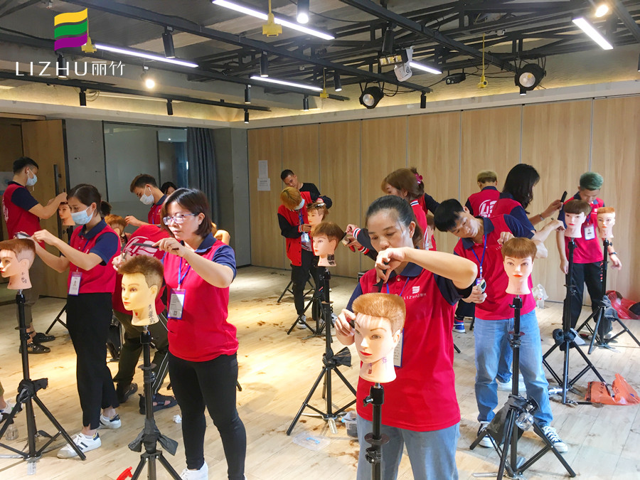 男發(fā)發(fā)型具體分類，?南寧排名前十美發(fā)學(xué)校為你解讀