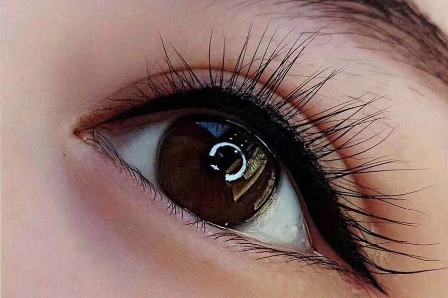 廣西專業(yè)紋繡培訓：紋美瞳線后如何洗臉？