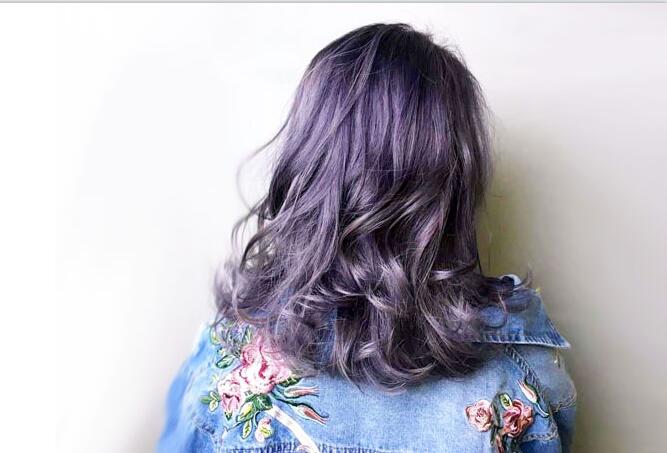 云朵燙發(fā)怎么護(hù)理？南寧美發(fā)師培訓(xùn)怎么說