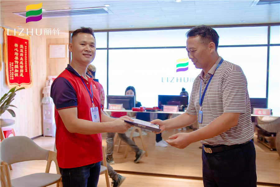 南寧美發(fā)學(xué)校畢業(yè)學(xué)員感言：感謝感謝！