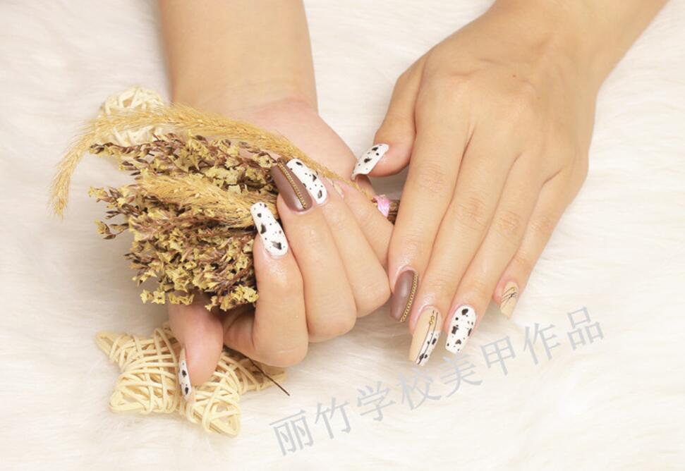 如何擁有閃亮健康的指甲？和南寧美甲培訓(xùn)機(jī)構(gòu)一起學(xué)