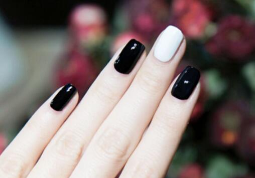 秋冬顯白顯手長(zhǎng)美甲，廣西美甲學(xué)習(xí)培訓(xùn)分享