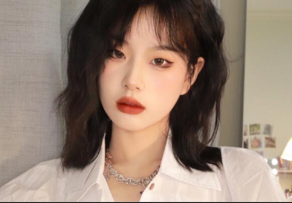 單眼皮眼影教程，廣西南寧彩妝學校分享