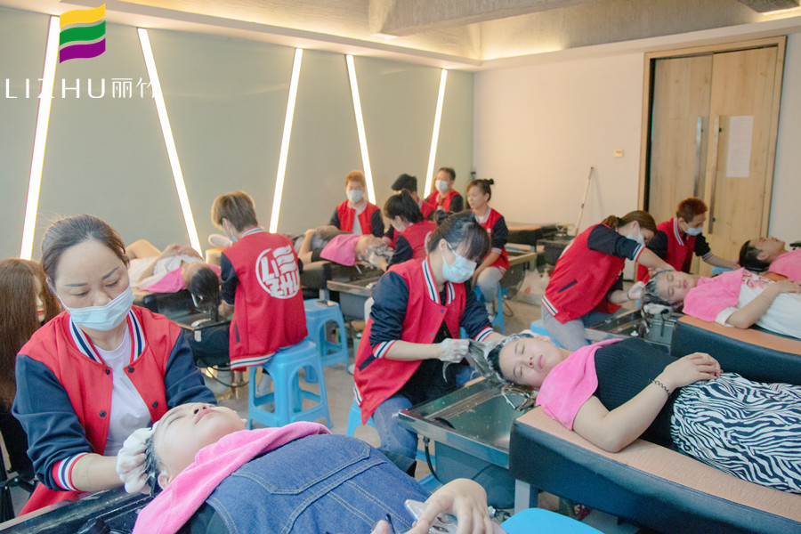 學(xué)泰式洗頭的步驟，告訴你廣西哪里可以學(xué)洗頭