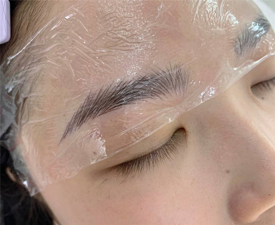 紋眉淡化的技巧，南寧紋繡學(xué)習(xí)資料