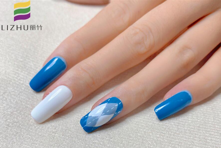 藍(lán)色格紋美甲，廣西美甲教學(xué)作品