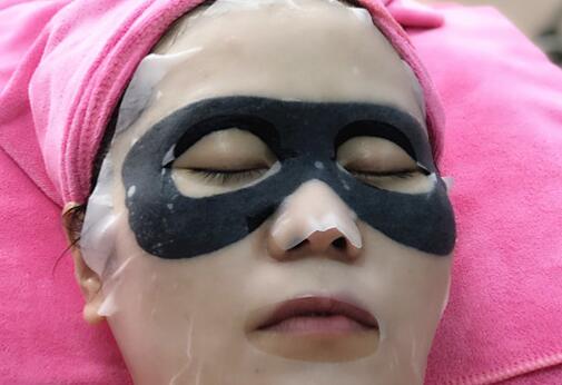 如何保養(yǎng)眼部？南寧美容養(yǎng)生技巧