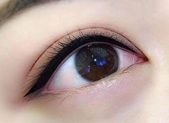 美瞳線多久可以碰水？廣西紋繡培訓機構分享