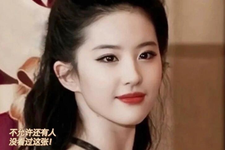 清冷煙熏眼妝教程，?南寧學(xué)彩妝分享