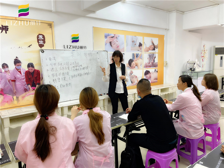 學(xué)習(xí)案例分析的重要性，南寧美容培訓(xùn)班告訴你