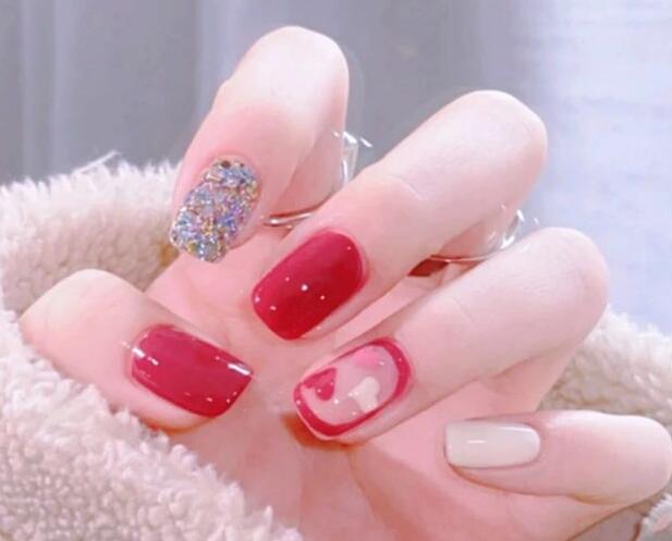 玫粉色美甲，廣西美甲學校帶你感受初戀的味道