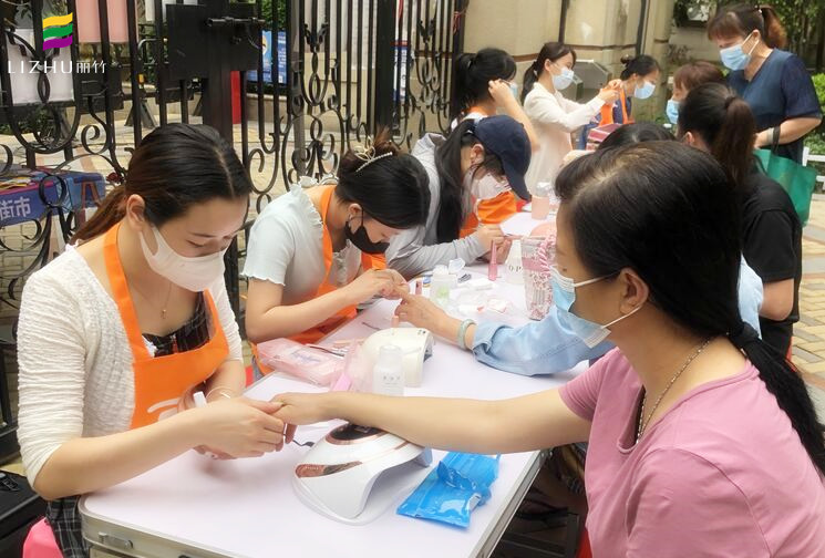 學美甲需要外出實踐嗎？南寧美甲學校專業(yè)分析