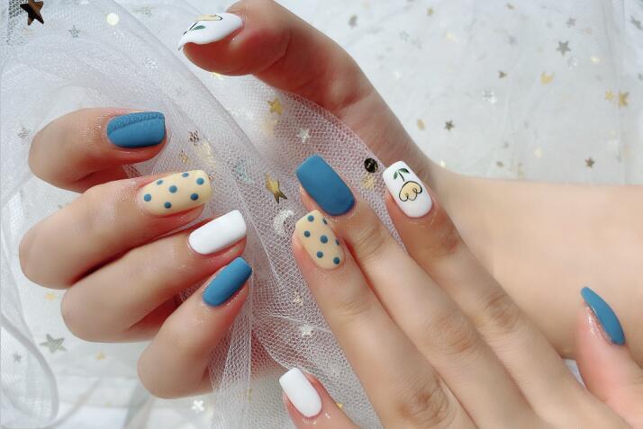 藍(lán)色系美甲，廣西美甲培訓(xùn)浪漫分享