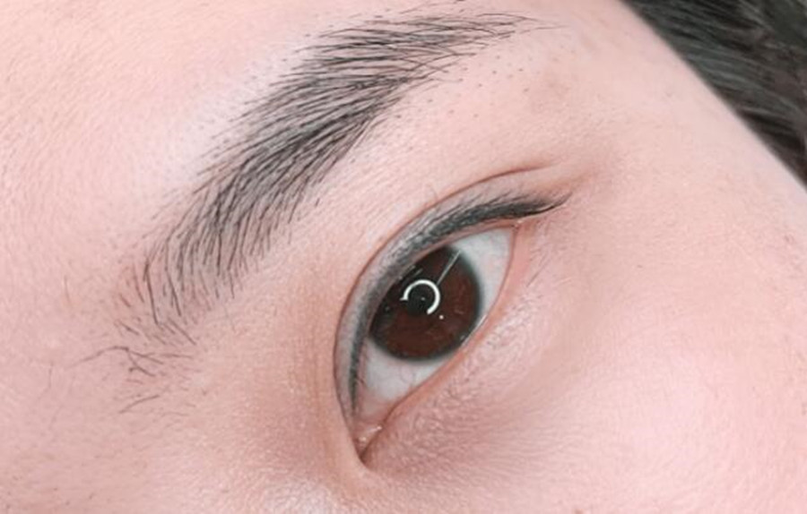 紋眉如何設(shè)計(jì)眉峰？南寧專業(yè)正規(guī)紋繡學(xué)校解析