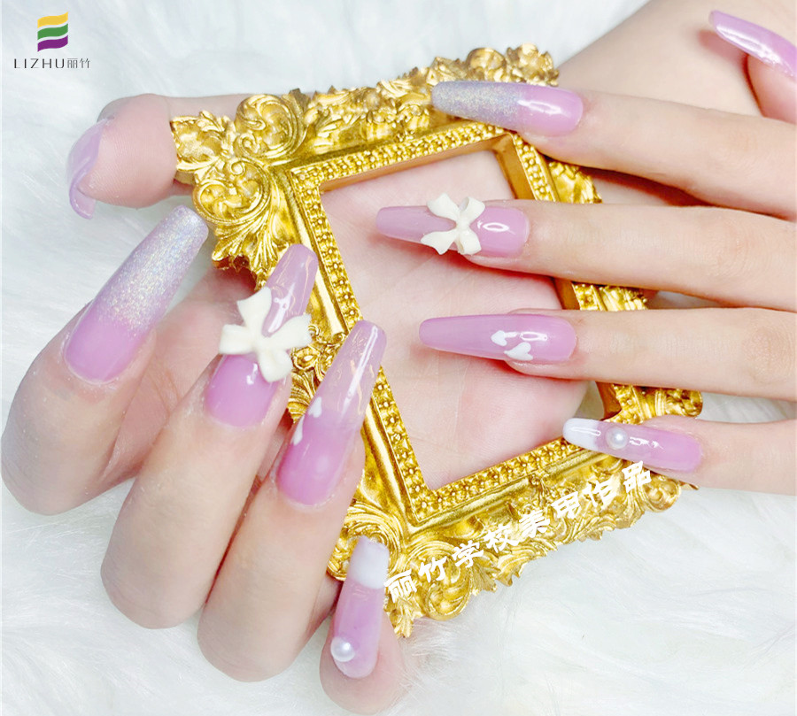 光療美甲怎么保養(yǎng)？南寧美甲基礎班課程學習