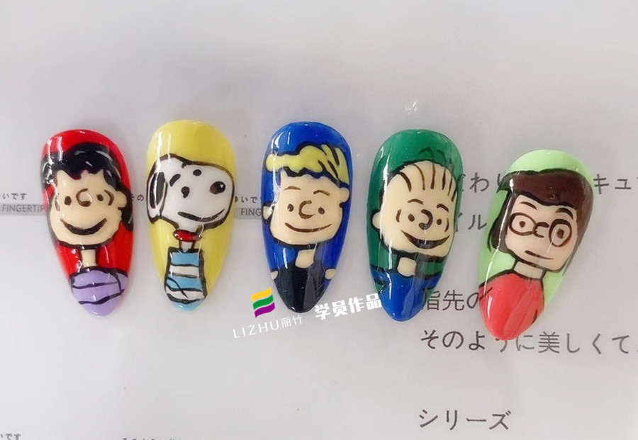 美甲基礎(chǔ)學(xué)什么？美甲底膠有什么作用？