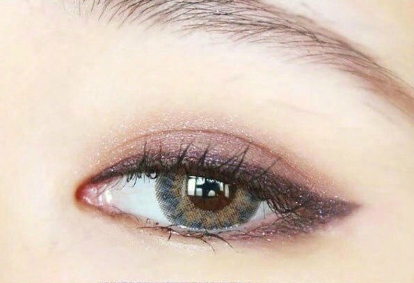 眼妝怎么畫好看又自然？南寧基礎(chǔ)教眼妝