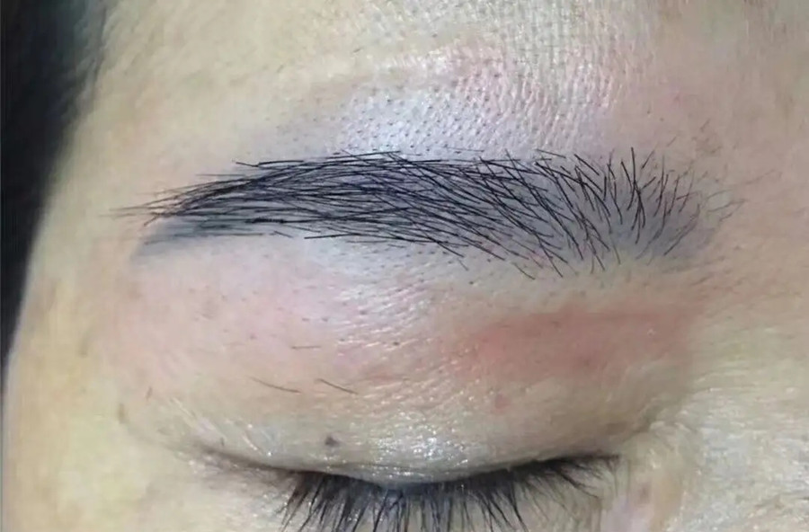 藍(lán)眉和紅眉形成的原因，看南寧紋繡培訓(xùn)正規(guī)學(xué)校哪家好?